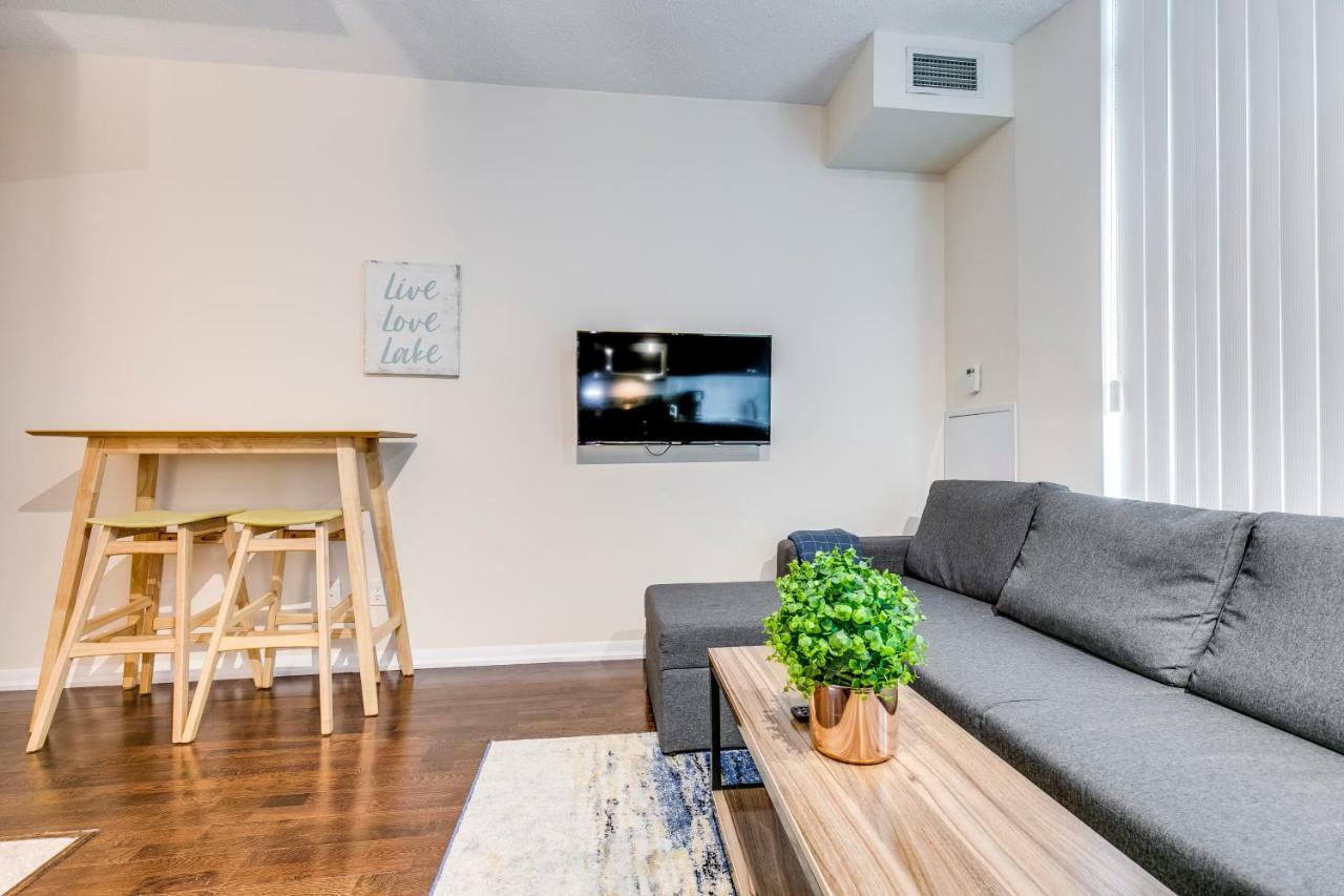 Stunning Condo Suite By Waterfront Торонто Экстерьер фото
