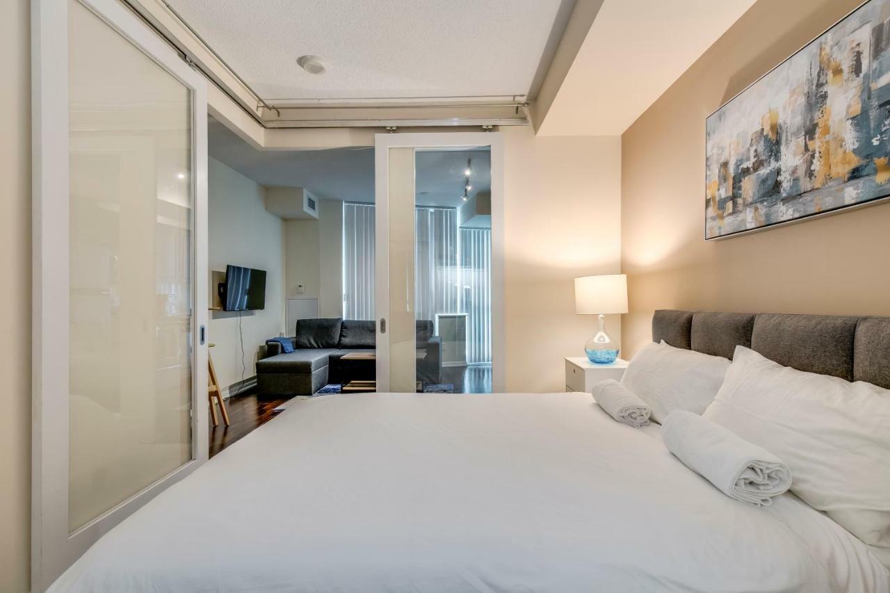 Stunning Condo Suite By Waterfront Торонто Экстерьер фото